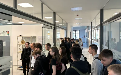 Posjet gimnazijalaca Metalskoj jezgri: 3D ispis, skeniranje i nove tehnologije